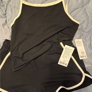 Lululemon Ringer tank and Scuba Short set